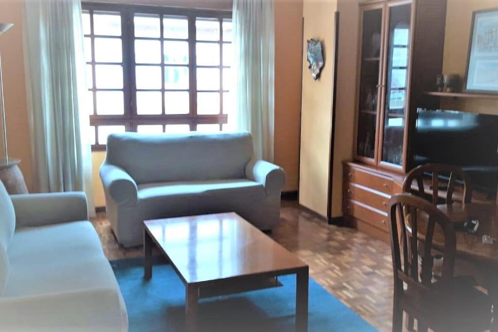 Sella Apartamento Arriondas Exterior foto
